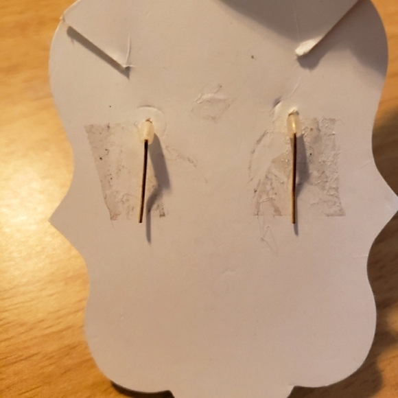 Tiered Triangle Dangling Earrings - Picture 3 of 3